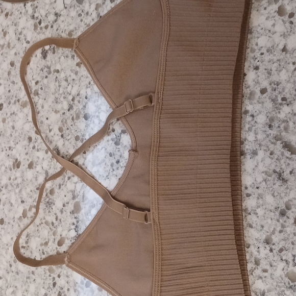 Nwt Good American brown seamless ribbed knit bra w/ adjustable straps size 1/2 - Picture 10 of 16